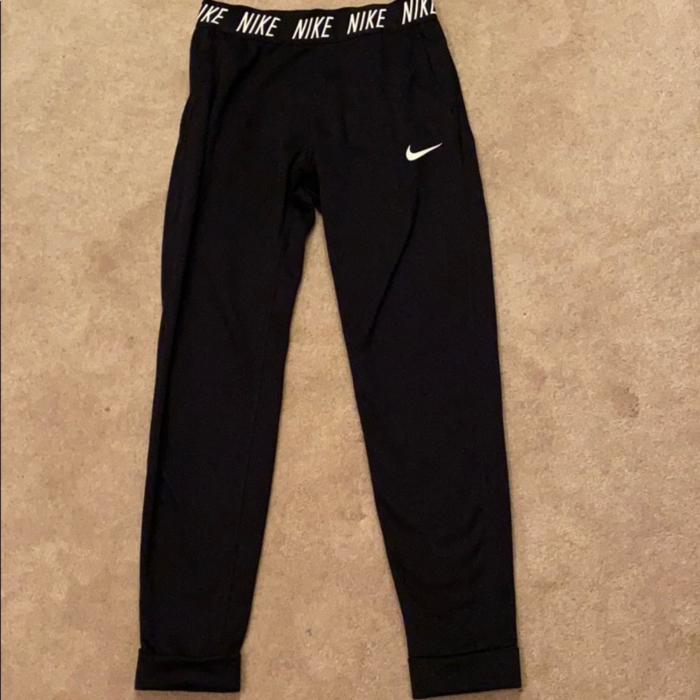 Youth X-Large black nike sweatpants